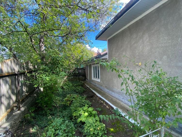 De vanzare casa spatioasa in Ciortesti, jud. Iasi - 6