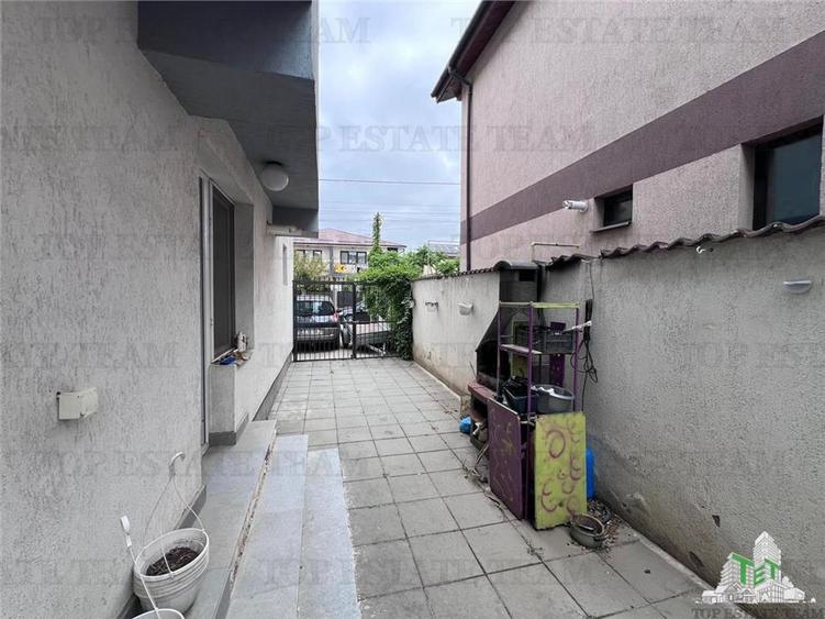 Vila moderna cuplata,curte individuala cu 5 camere , 3 bai , Living , terasa,mob - 3