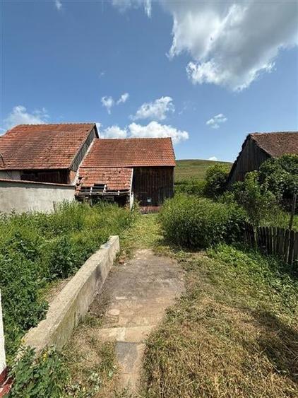 Casa cu teren 2741 MP la doar 6 km de Bod in Araci sau schimb cu apartament in B - 5