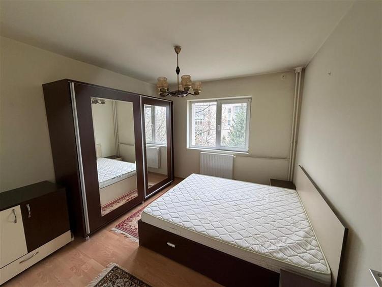 Apartament 2 camere de vanzare Ploiesti Zona Nord Complex Mestesugaresc etaj 3 b - 1