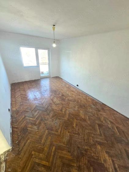 Apartament 3 camere decomandat | Micro 17 | Strada Vasile Lupu - 11