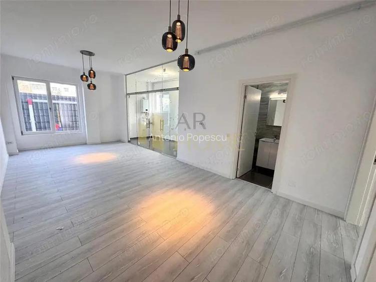 Vanzare apartament 3 camere, zona Cantacuzino - Carol Davila, Ploiesti. Vanzare apartament 3 camere, zona Cantacuzino - Carol Davila, Ploiesti.
