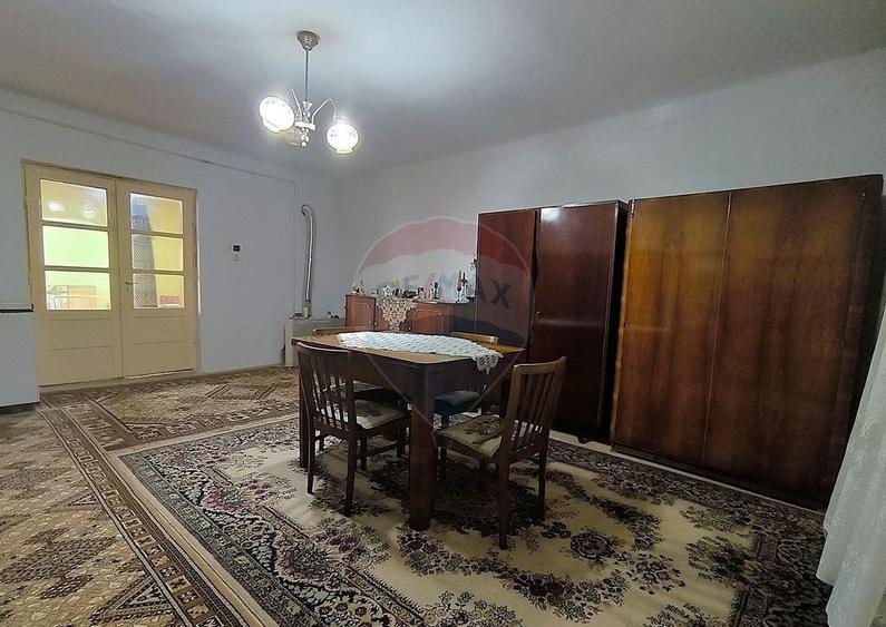 Casa 3 camere si 1400 mp teren in Brateiu - jud. Sibiu - 14