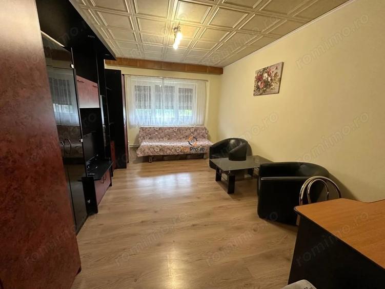 Apartament cu 3 camere decomandat în Olimpia-Stadion