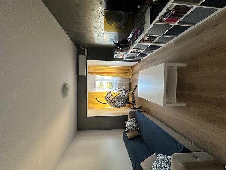 Apartament cu 3 camere semidecomandat în UMT