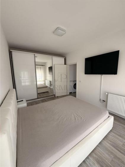 Apartament cu 2 camere decomandat în Giroc