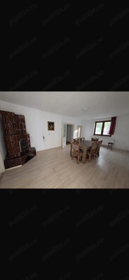 Casă cu Teren 719 Mp în Central