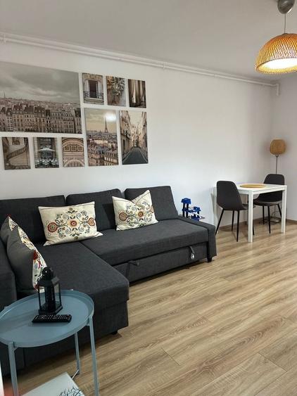 Apartament cu 2 camere decomandat în Exterior Vest