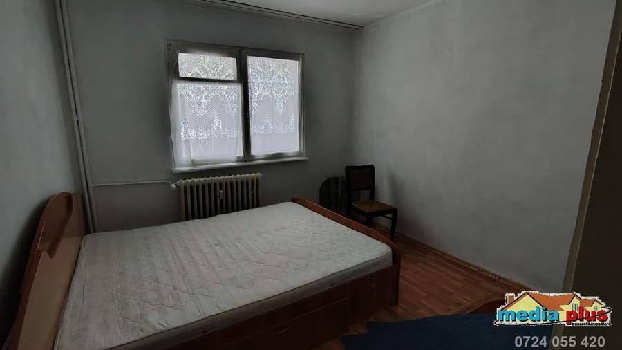 Apartament cu 2 camere decomandat în Micro 13
