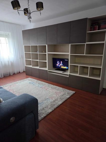 Apartament cu 2 camere decomandat în Nufărul
