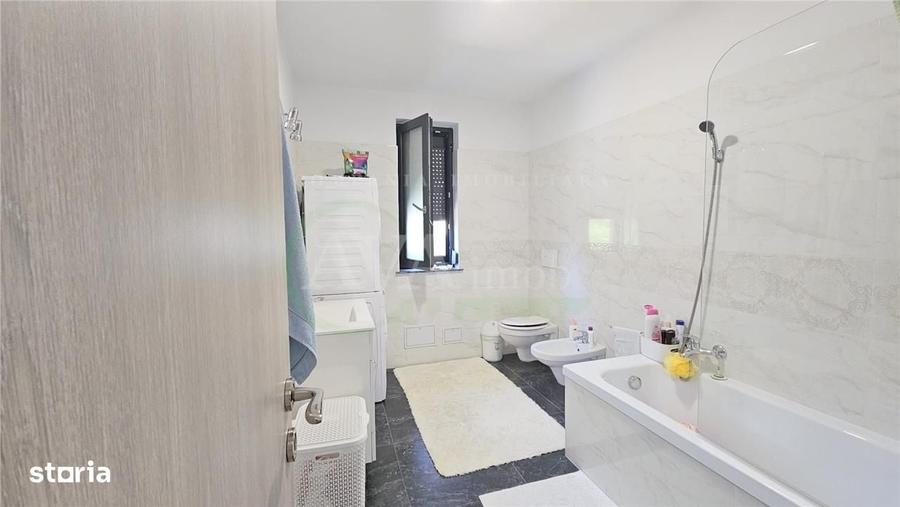 Casă cu 4 camere în Central