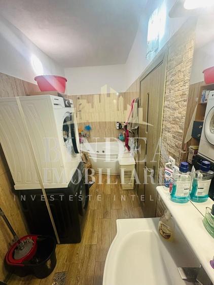 Casă individuală cu 5 camere cu Canalizare în Giarmata