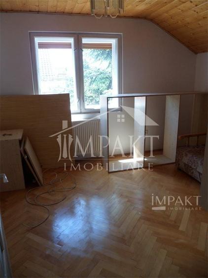 Casă individuală cu 5 camere semidecomandat cu Canalizare în Gheorgheni