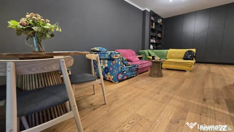 Apartament cu 3 camere decomandat în Aviației