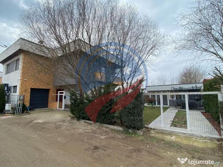 Casă cu 5 camere cu Teren 600 Mp în Aeroport