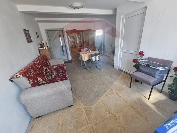 Casă cu Teren 800 Mp în Fârdea