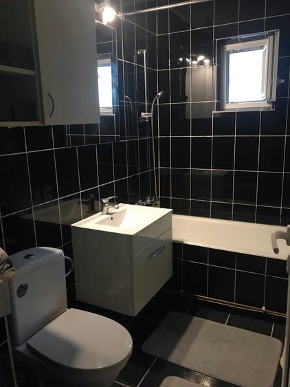 Apartament cu 2 camere decomandat în Nicolina