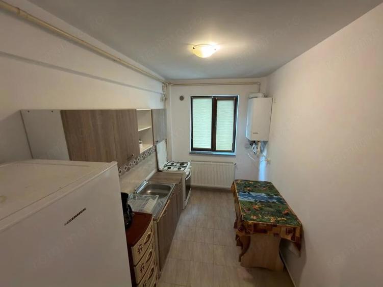 Apartament cu 2 camere decomandat în Dealu
