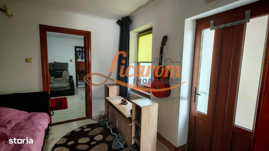 Corp de casa 4 camere zona Nicopole,curte comuna cu 1 familie. - 6