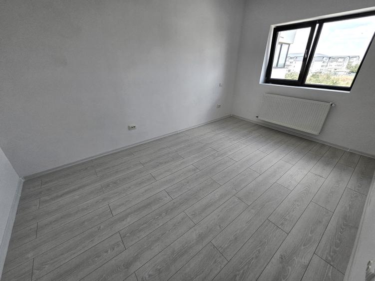 Apartament cu 2 camere decomandat în Haliu