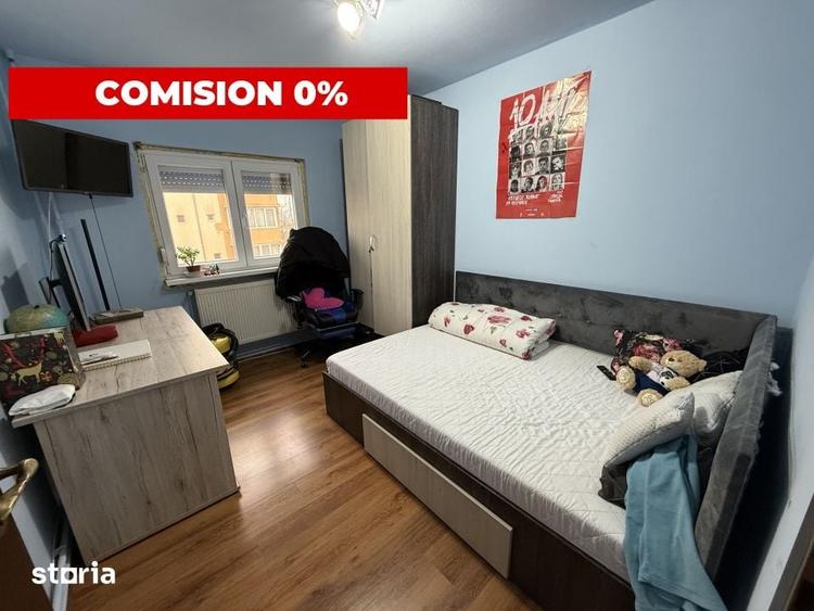 Apartament cu 4 camere decomandat în Soarelui