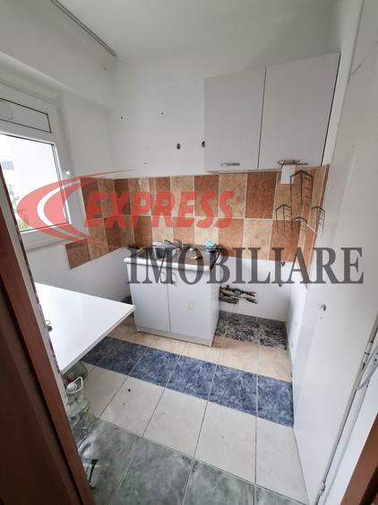 Garsonieră semidecomandată în Dristor