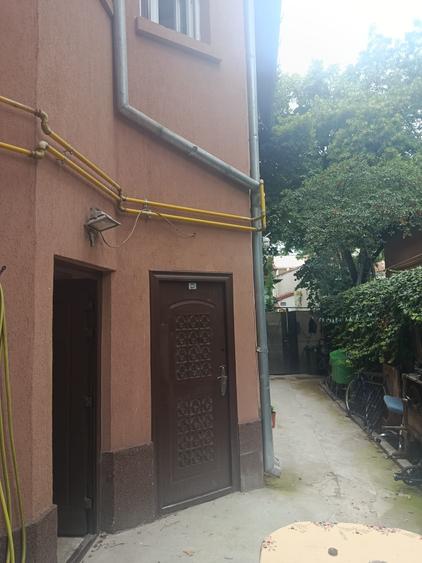 Apartament cu 2 camere semidecomandat în Gara de Nord