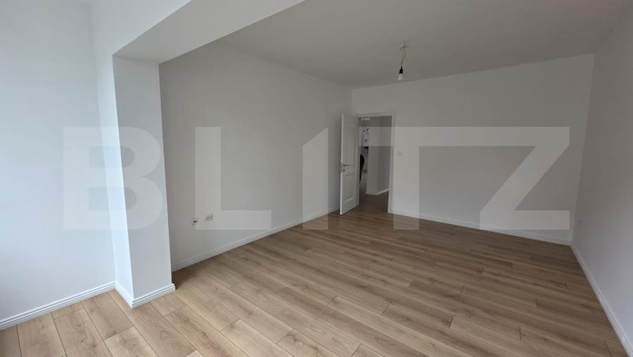 Apartament cu 3 camere semidecomandat în Unirea