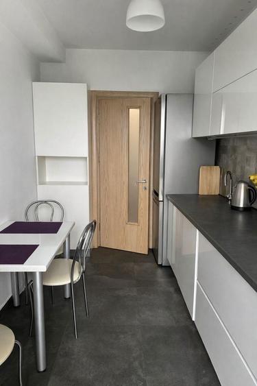 Apartament 3 camere Novum Splaiul Indendentei - 1