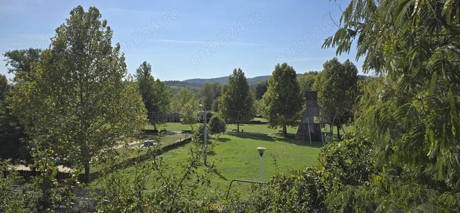 Vila cu etaj in Caransebe?, zona Teiu?, langa Gugulanu. - 2