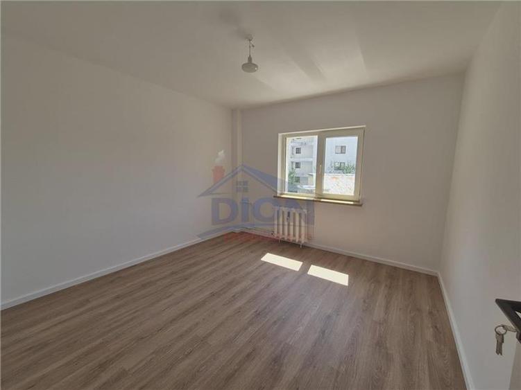 APARTAMENT SUPERB 3 CAM,  NERVA TRAIAN - 2