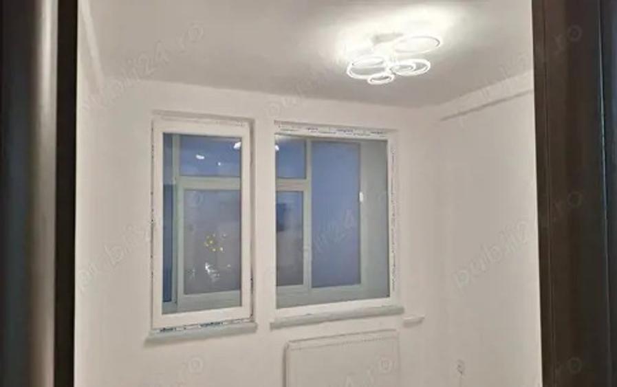 Vand apartament central, complet renovat cu centrala proprie - 3