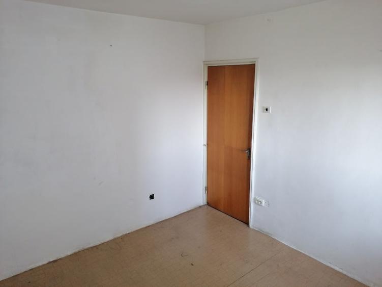 Vand Apartament 4 camere Sos Pantelimon, 90 mp, 1982 constructie - 6