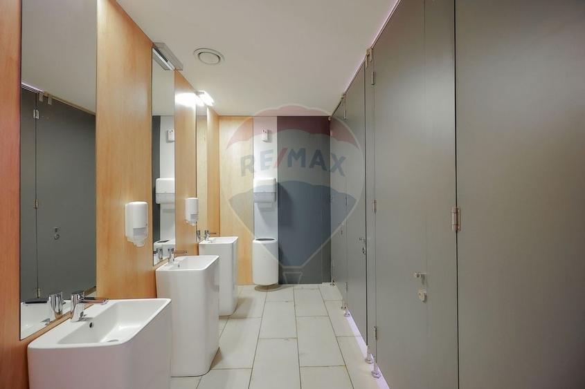 De vanzare -- Spatiu comercial parter 409 mp, Vasile Alecsandri - 26