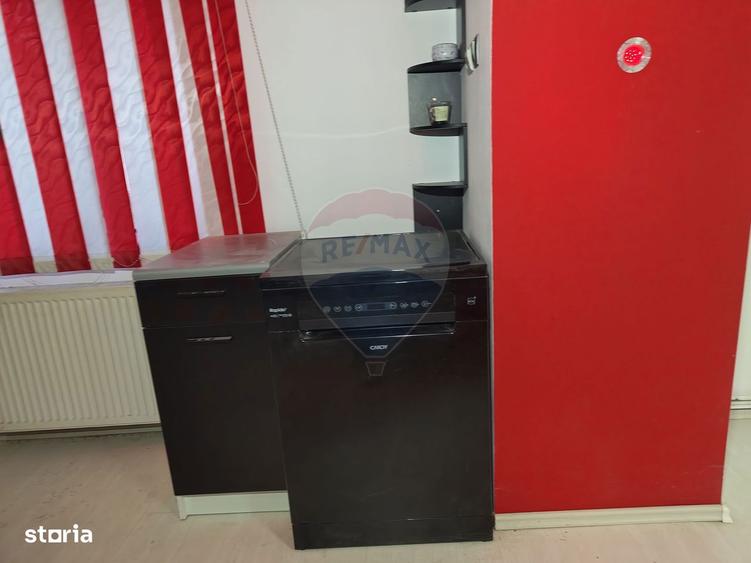 Casa de vanzare cu teren de 2175 mp,anexe si livada generoasa | Mailat - 12