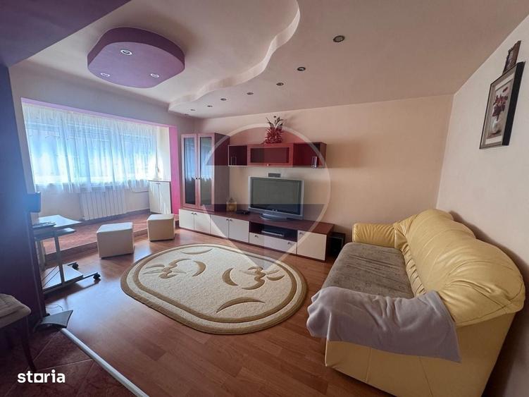 Apartament cu 3 camere decomandat în Iosia