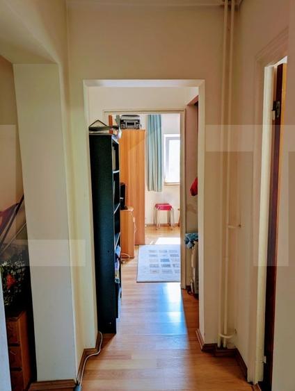 Apartament de vanzare, cu 3 camere, 65 mp, decomandat, Piata Victoriei - 4