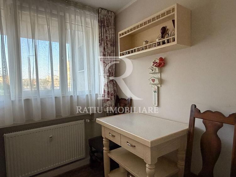 Apartament cu 2 camere decomandat, mobilat în Central