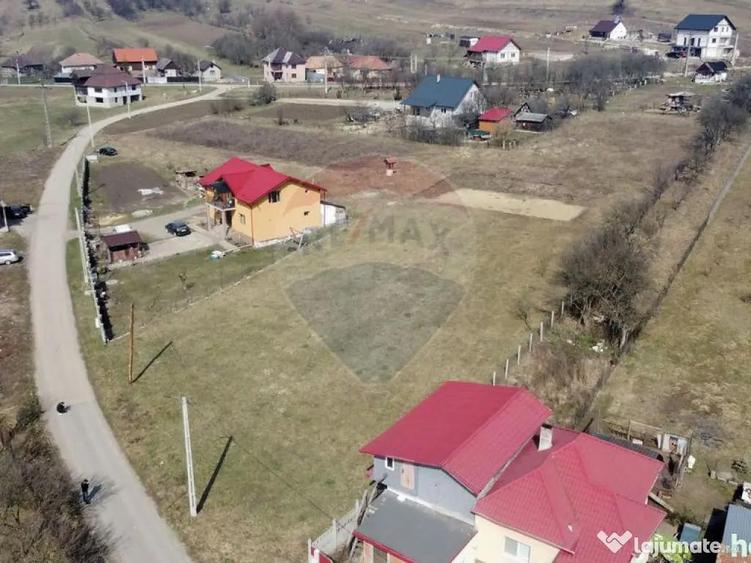 Teren intravilan Aghiresu-Fabrici comuna Aghiresu toate u... - 2