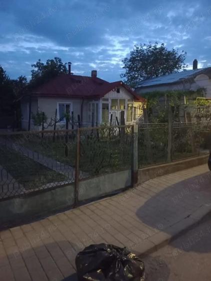 Vand casa 3 camere Roman - 5