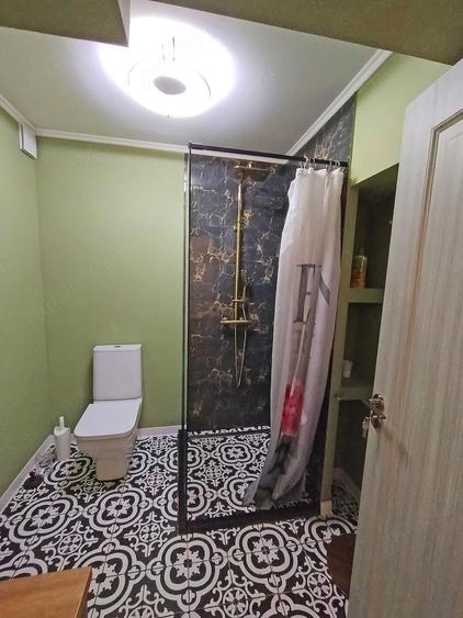 Inchiriez spatiu comercial central Hunedoara - 3