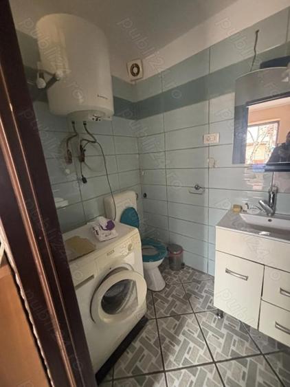 Garsoniera la curte - 4