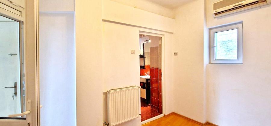 Apartament cu 3 camere semidecomandat, mobilat în Cișmigiu