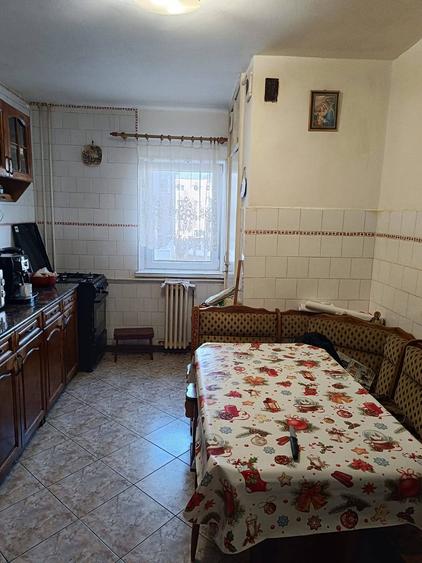 Apartament 4 camere, de vanzare, Mana?tur, str. Ta?nad, etj.2/4 - 2