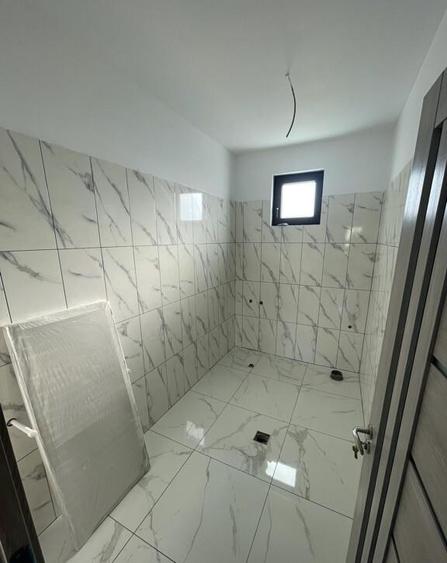 Casa practica PE PARTER, curte generoasa - 2