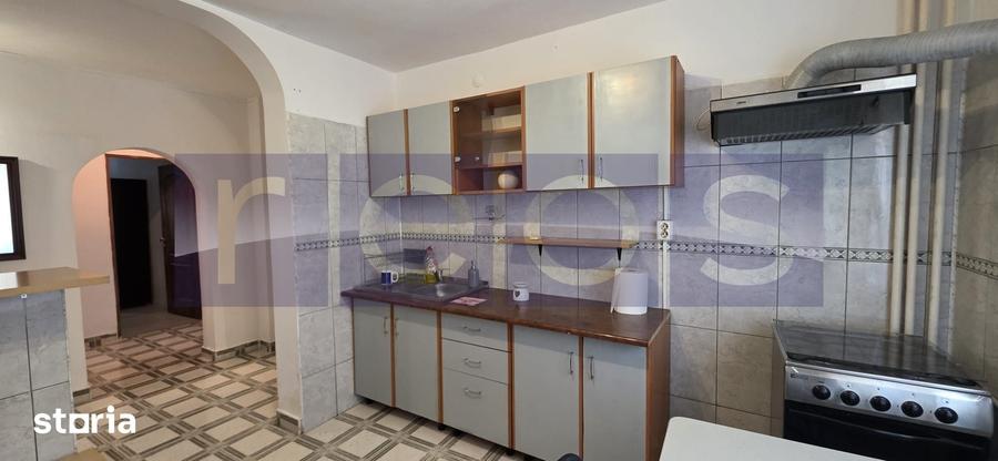 Apartament cu 3 camere decomandat în Centrul Civic