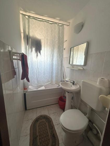 Apartament 3 camere-Zona Sud Monte Carlo - 56mp - 11