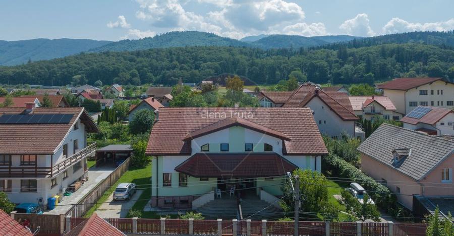 Casa eleganta in cea mai buna zona din Cristian ... Casa eleganta in cea mai buna zona din Cristian ...