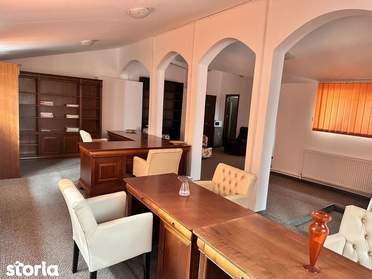Casa De Vanzare Mobilata Pretabil Afacere Liberty Mall Trafic Greu - 12