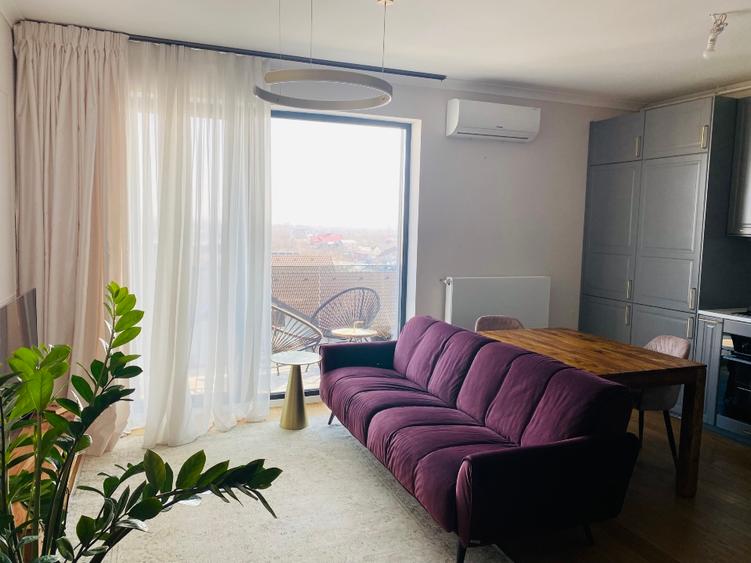 Vand aparatament cu 3 camere,  - 1